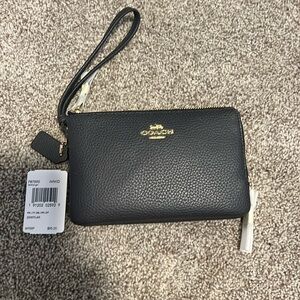 NWT Coach Pebbled Leather double corner zip wallet